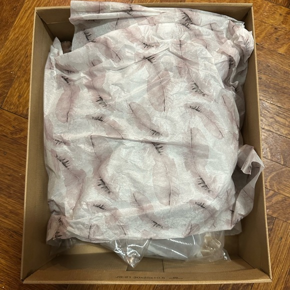 NWOT- Devalyn Slingback Platform Sandal Heeled. Size 8M in color Tobacco - Picture 9 of 12